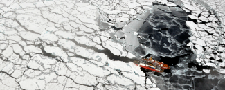Image of Arctic sea ice by NOAA/NSIDC by Pablo Clemente-Colon